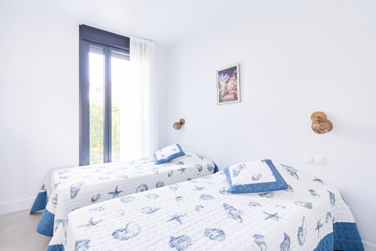Sealine Torrox Costa Td01 By Holidayandaluz *